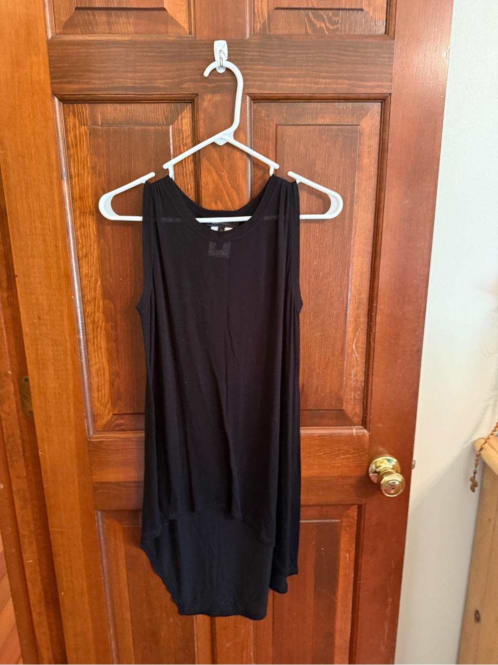 BCBGMaxAzria Black Asymmetrical High-Low Sleeveless top